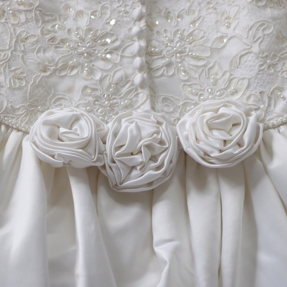 Vintage St Tropaz Wedding Dress With Attached Train - Picture 5 of 12